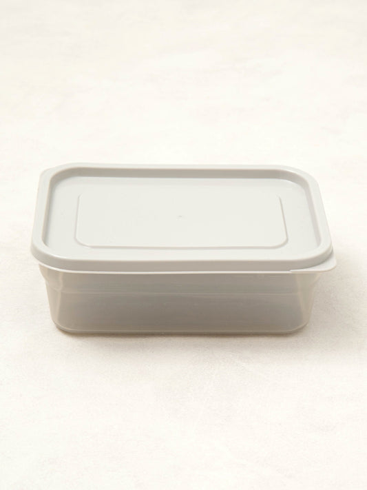 Curved Soft Fit Storage Container